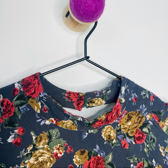 Angie - Cold Shoulder Open Back Mini Dress - Picture 5 of 11